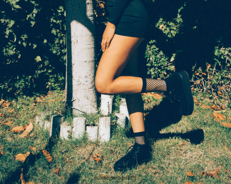 T.U.K. Footwear Suede 3-Ring Chukka Boot Women Black Footwear HP228230