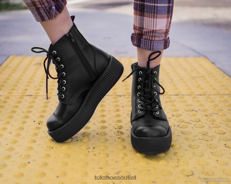 T.U.K. Footwear Viva Mondo Boot Women Black Footwear HP228221