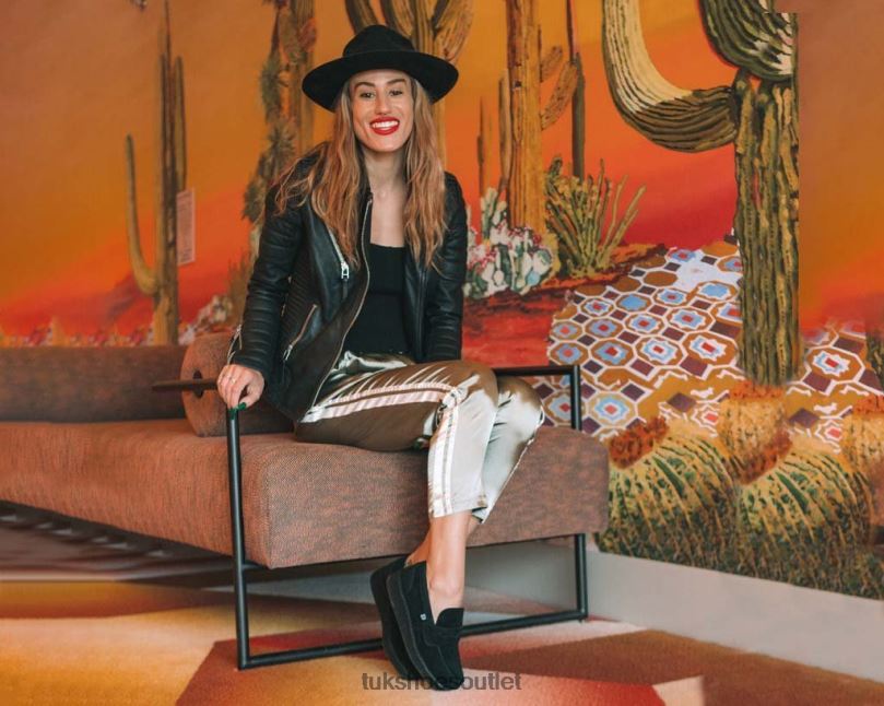 T.U.K. Footwear Suede Penny Loafer Women Black Footwear HP228113