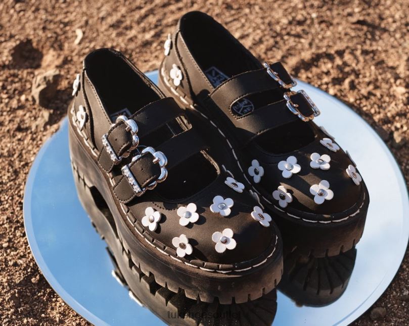 T.U.K. Footwear Flower Double Decker Mary Jane Women Black/White Footwear HP228164