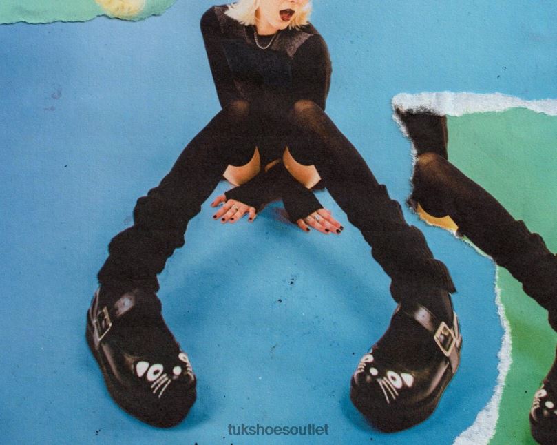 T.U.K. Footwear Kitty Viva Low Mary Jane Women Black Footwear HP228160