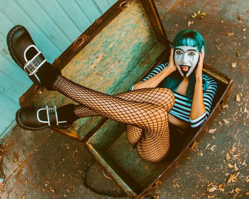 T.U.K. Footwear Trim 3-Prong Anarchic Mary Jane Women Black/White Footwear HP228183