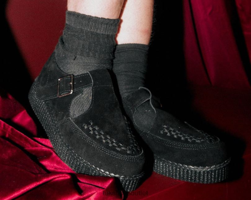 T.U.K. Footwear Faux Suede Viva Low Sandal Women Black Footwear HP228104