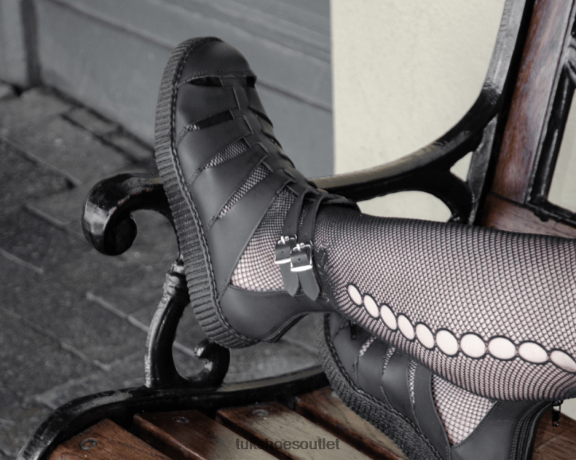 T.U.K. Footwear Gladiator Viva Low Sandal Women Black Footwear HP228222