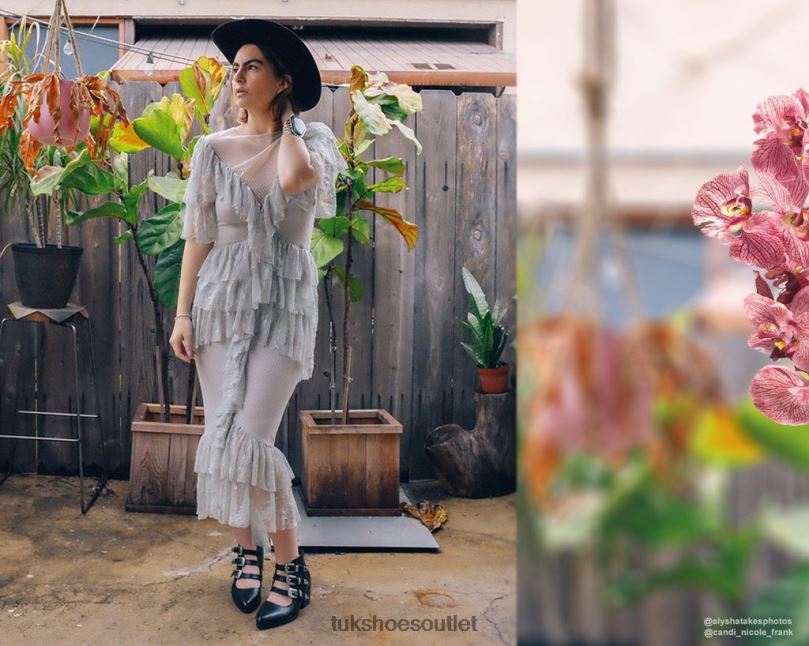 T.U.K. Footwear Western Buckle Block Heel Women Black Footwear HP228180