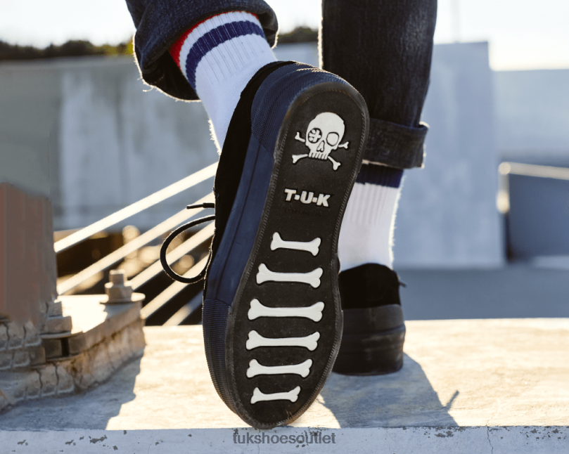 T.U.K. Footwear Suede Platform Creeper Sneaker Women Black Footwear HP228235